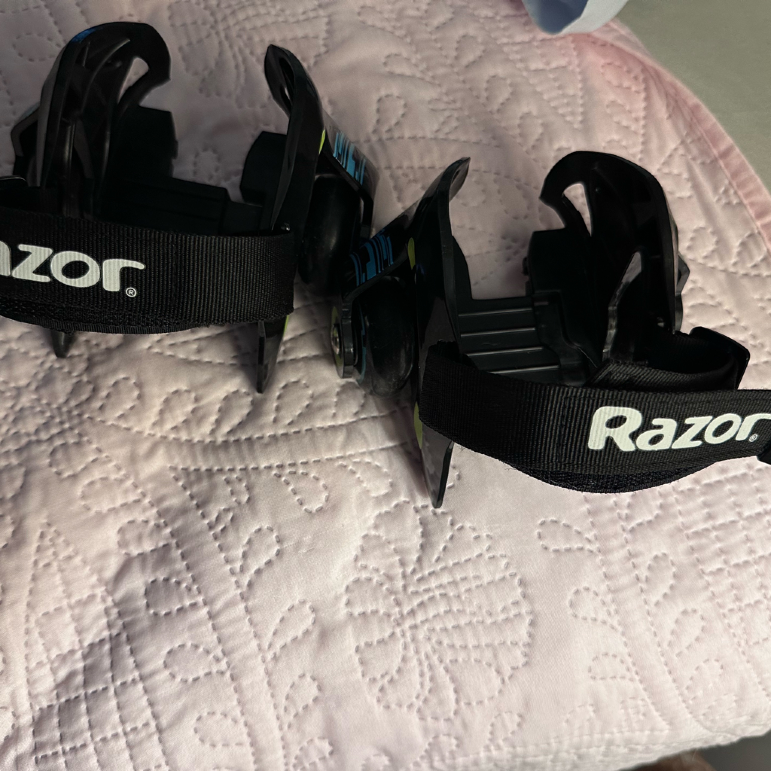 Razor Black Jet Heel Wheels